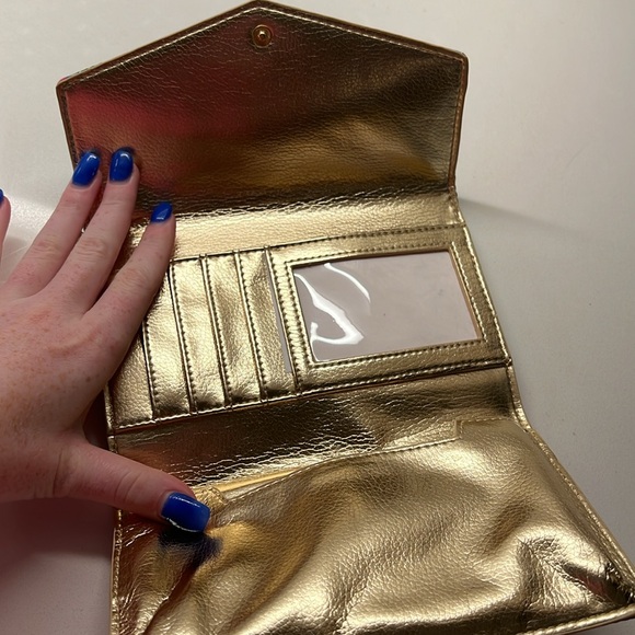 LILLY PULITZER WRISTLET - Picture 3 of 4